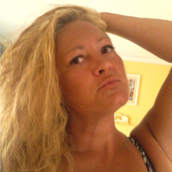 Meet your Posher, Allie - Picture 3 of 16